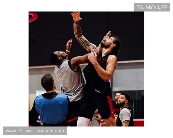 火箭队近期训练视频反映出哪些新战术